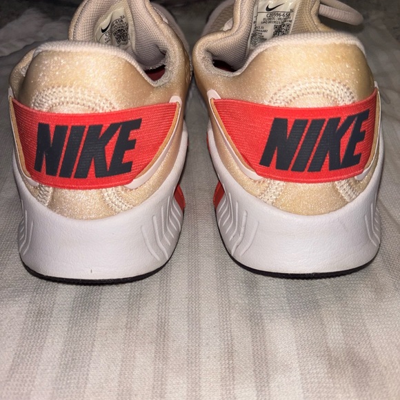 Women’s Nike metcon 4 - Picture 4 of 5